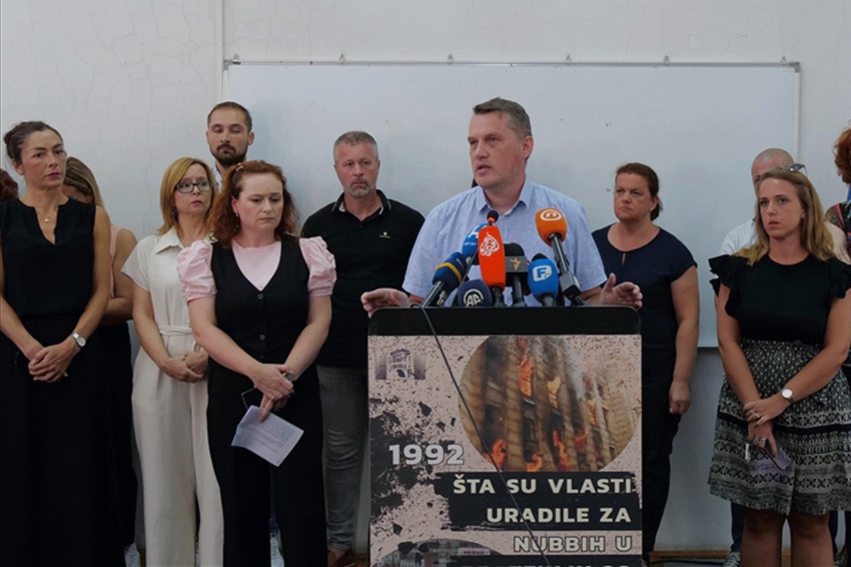 Radnici Nacionalne i univerzitetske biblioteke BiH obustavili rad do daljeg