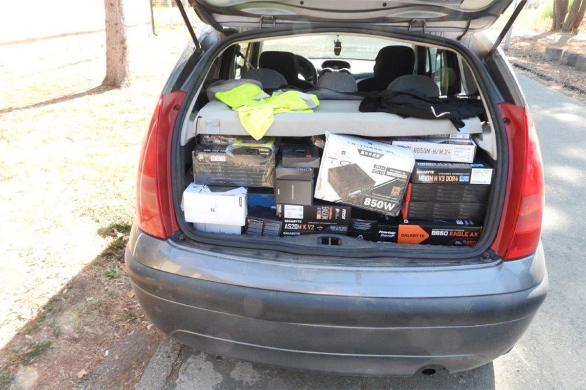 Uhapšen zbog krijumčarenja kompjuterske opreme vrijedne 20.000 KM