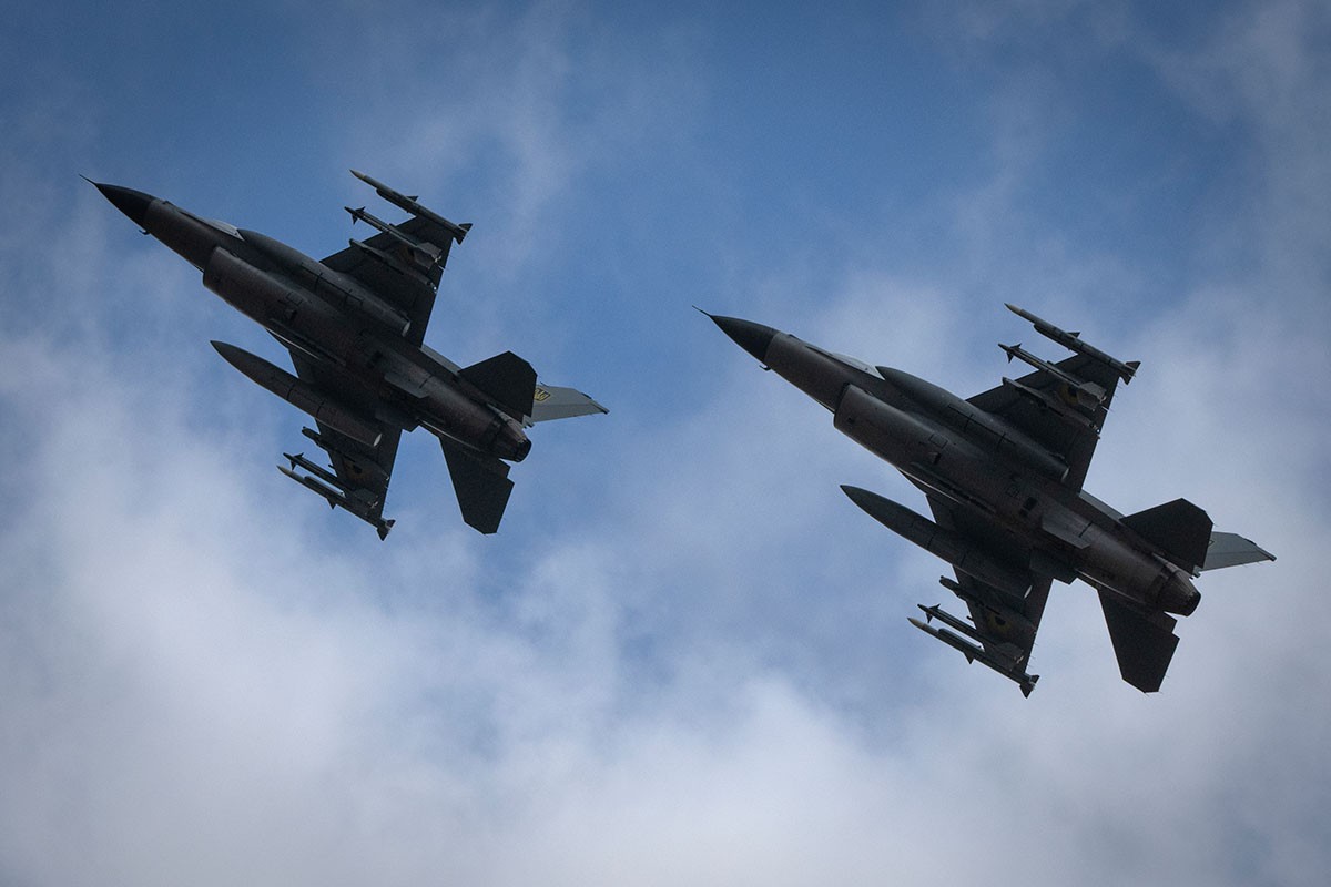 F-16 avioni prvi put oborili ruske projektile