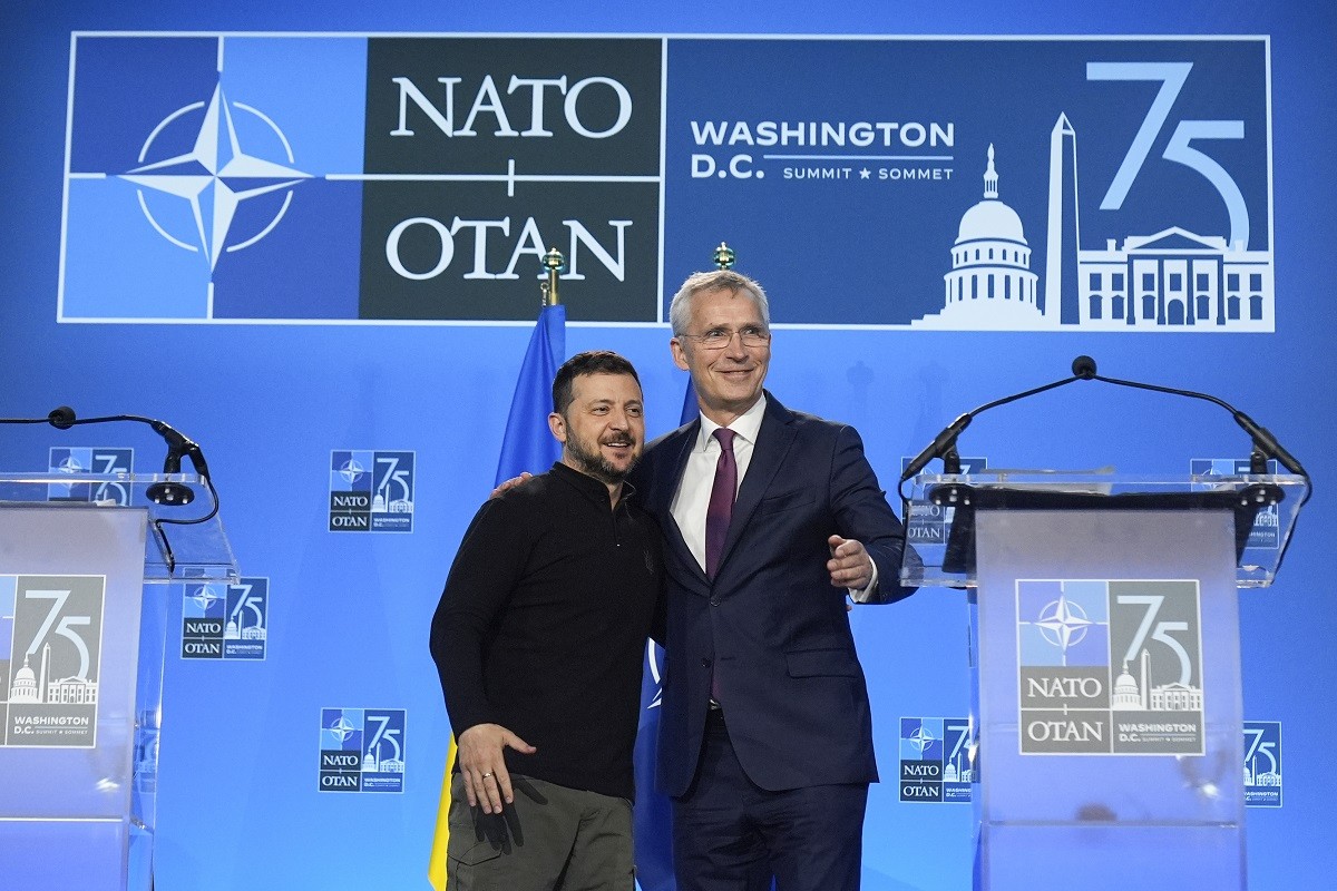 Stoltenberg: Ukrajini treba više vojne pomoći da bi opstala u borbi