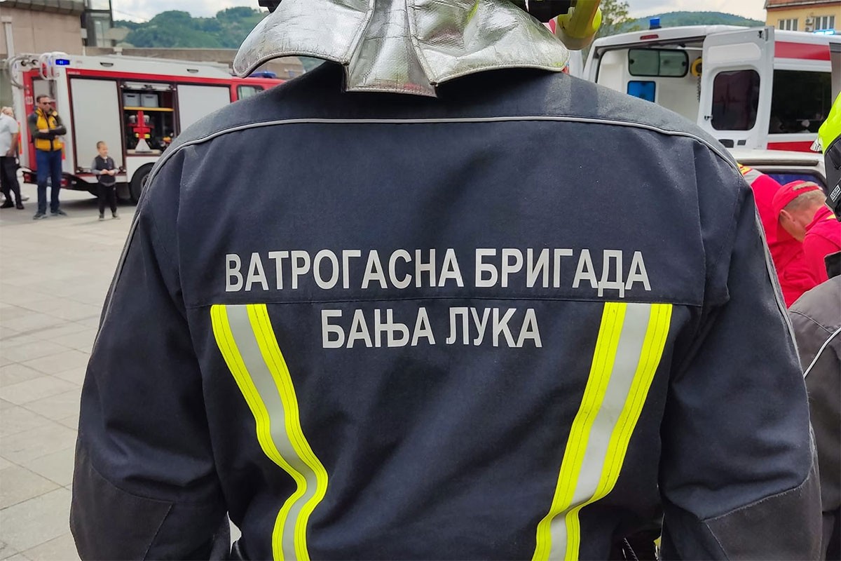 Požar u banjalučkoj firmi, evakuisani radnici