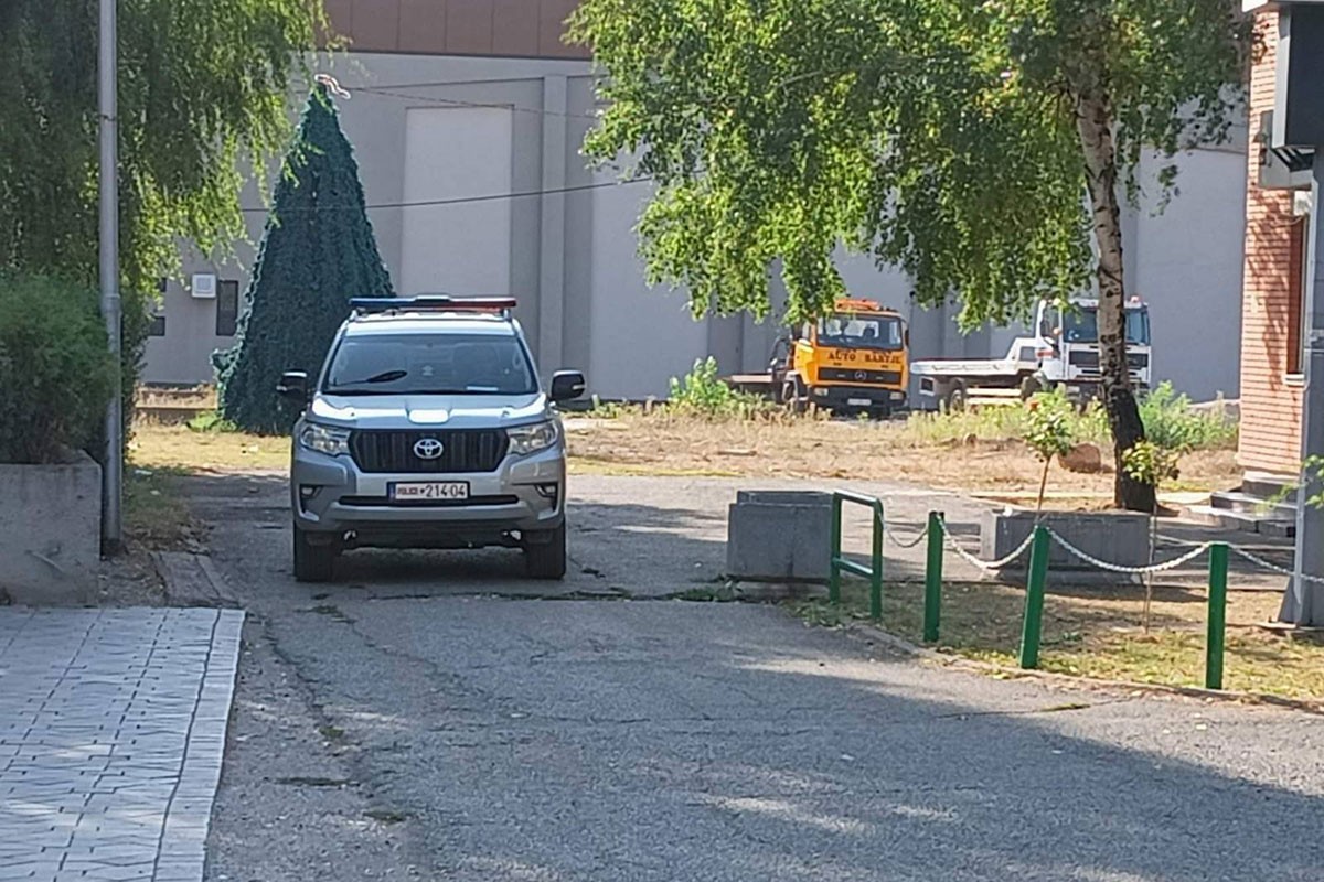 Delegacija Srpske liste sa ambasadorima zemalja Kvinte, pa sa komandom KFOR-a