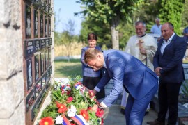 Stanivuković odao počast poginulim borcima iz Goleša