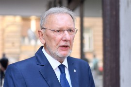 Božinović komentarisao izvođenje pjesme "Pljuni i zapjevaj, moja ...