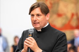 Napadnut sveštenik koji se bori protiv mafije