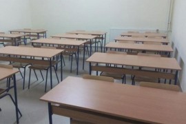 Učenik bacio klupu na nastavnika, hitno prebačen u Univerzitetski ...