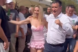 Vlado Đajić zaigrao sa Radom Manojlović na "krajiškoj Guči" u ...