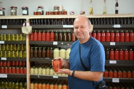 Učenici banjalučke Poljoprivredne škole vitaminima napunili tegle ...