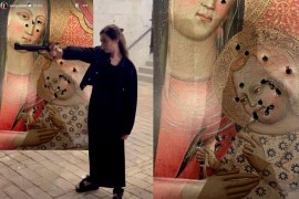 Političarka porijeklom iz BiH, koja je izrešetala fotografiju ...
