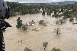 Raste broj poginulih u poplavama: Hirurg se utopio pri povratku s posla ...