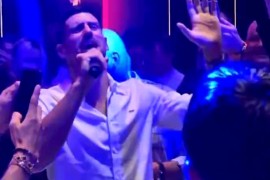 Đoković ludovao u noćnom klubu, pjevao čuveni hit, a onda se ...