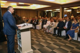 Simpozijum doktora u Doboju: Okupio se veliki broj stručnjaka iz ...