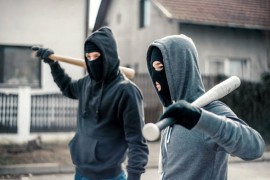 Incident u Širokom Brijegu: Sa fantomkama napali mladiće u autu ...