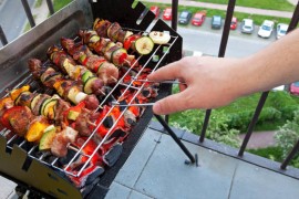 Devetoro ljudi u bolnici zbog roštilja na balkonu