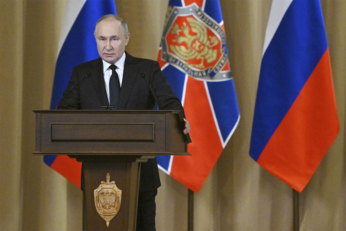 Putin: Moji potomci tečno govore mandarinski, ali važan je i engleski
