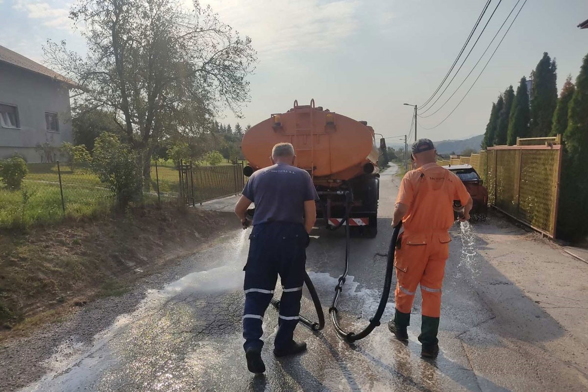 Prvi put oprane ulice u više banjalučkih prigradskih naselja