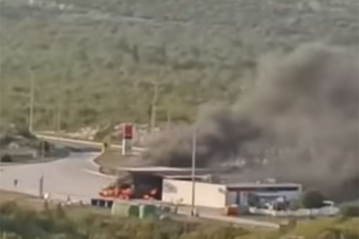 Gori benzinska pumpa kod Splita, ima povrijeđenih (VIDEO)