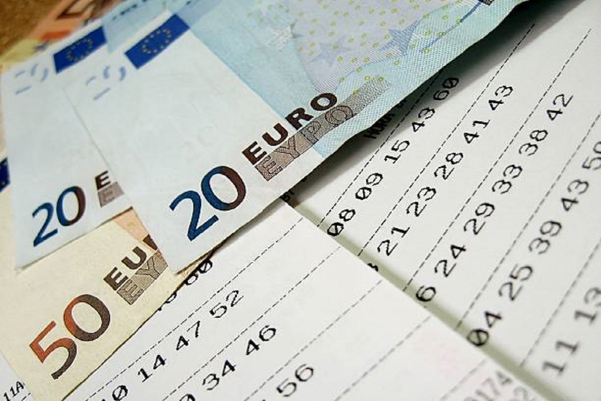 Poklonio sinu i snahi 900.000 evra koje je osvojio na lutriji