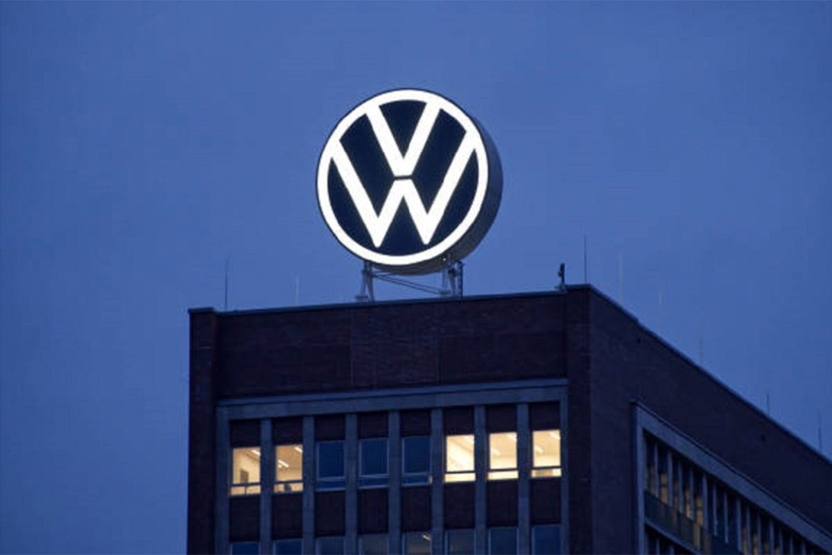 Volkswagen zatvara farbiku, radnici na ulicama