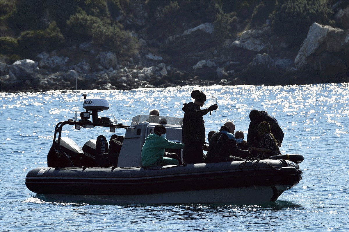 Prevnuo se brod sa migrantima kod ostrva Kos, poginula žena