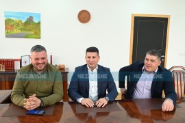Svijetli primjer u BiH: Trojica protivkandidata u kampanji bez ružne ...