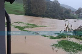 Apokaliptične scene u Kiseljaku: Voda ušla u kuće, odsječeni od ...