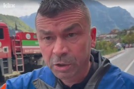 Pripadnik FUCZ-a odgurnuo reportera Klix.ba zbog pitanja zašto nisu ...