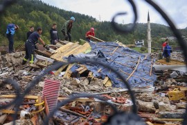 Vođa spasilačkog tima iz Srbije: Velike naslage kamenja otežavaju ...