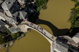 Stravične posljedice poplava: Neretva u Mostaru promijenila boju ...