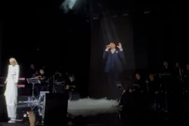 Ilda Šaulić održala koncert: Hologram Šabana u tri dimenzije ...