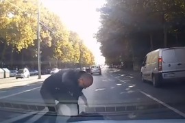 Retrovizorom udario starca, pa ga fizički napao, Dačić se oglasio ...