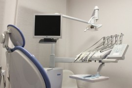 Objavljena prepiska stomatologa i majke preminule tinejdžerke