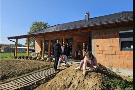 Osmočlana porodica uselila u novu kuću: "Pomoć došla više kao ...
