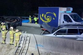 Težak udes bh.vozača: Prednji dio kamiona katapultiran u vazduh od ...