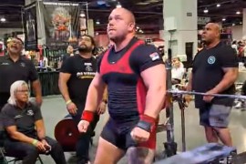 Miloš je najjači čovjek u SAD: Podigao nevjerovatnih 275 kg (VIDEO)