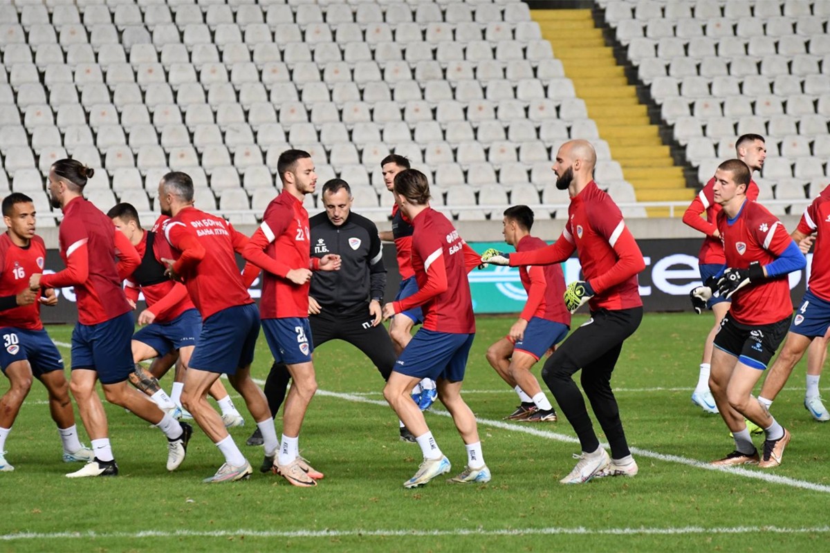 Borac u pohodu na Kipar: "Crveno-plava" mašina napada APOEL (VIDEO)