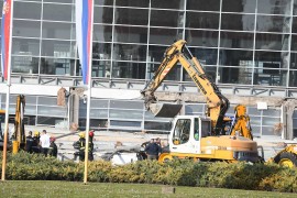 Oglasili se gradonačelnik Novog Sada i Željeznice, stižu Vučić i ...