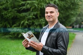 Mile Lisica za "Nezavisne": Mnogo je mračnih dešavanja u svetu, zato ...