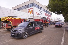 Počela pretraga poplavljenog parkinga tržnog centra u Španiji, strah ...