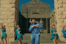 Albanski pjevač razbjesnio javnost: Snimio spot kod Njegoševog groba ...