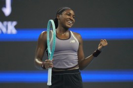 Gof srušila Švjontekovu za polufinale WTA finala