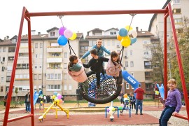 Banjaluka dobila novo dječije igralište  (FOTO)