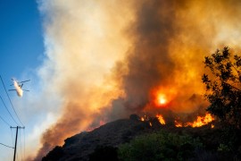 Više od 10.000 ljudi dobilo naređenje za evakuaciju zbog šumskih ...