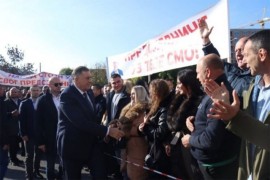 Dodik stigao na ročište u Sud BiH: Dočekali ga uz pjesmu "Pukni ...