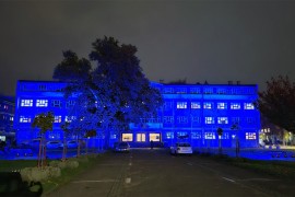 Zgrada gradske uprave Prijedor u plavom