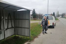 Gradiški komunalci popravljaju nadstrešnice i orezuju stabla