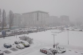 Snježne padavine izazvale kolaps na ulicama Sarajeva (VIDEO)