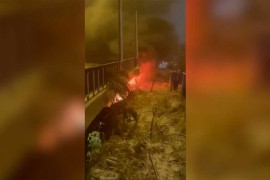 Vatra na mostu na Adi (VIDEO)