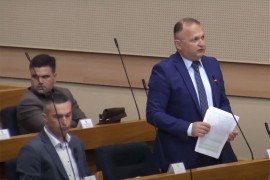 Stojanović: Nikad nisam vidio da zakon ima ovako malo strana