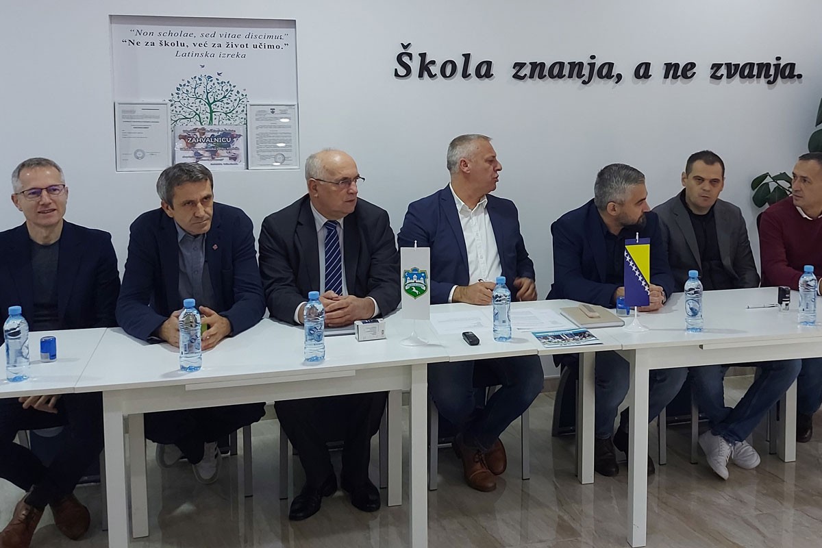 Laburisti izgubili vlast u Velikoj Kladuši